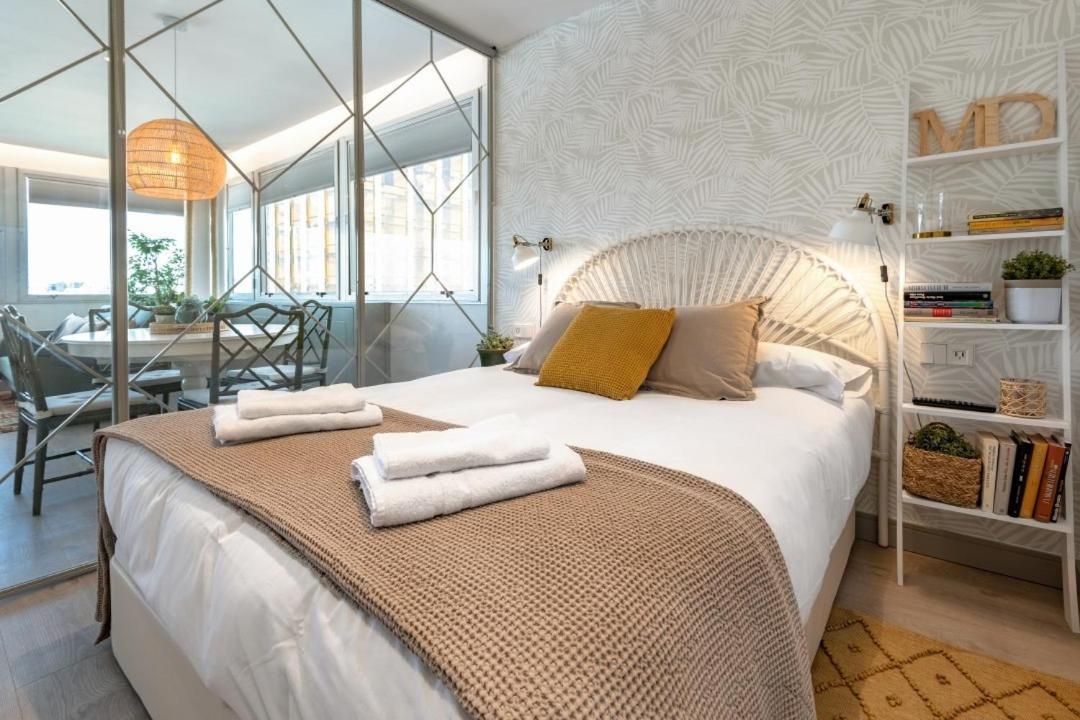 2 Bedrooms 1 Bathroom Furnished - Justicia - Incredible Views - Mintystay マドリード エクステリア 写真