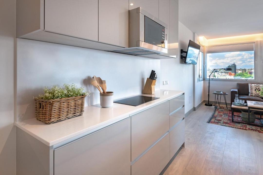 2 Bedrooms 1 Bathroom Furnished - Justicia - Incredible Views - Mintystay マドリード エクステリア 写真